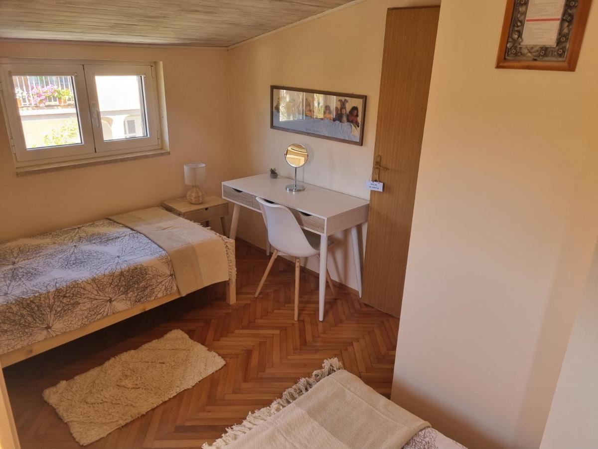 Greenview Apartment With Parking Rovinj Kültér fotó